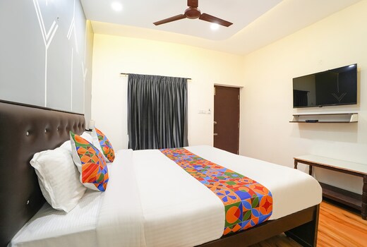 FabHotel Lloyds Inn I