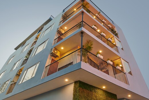 Minimalist Poshtel & Suites @HauzKhas