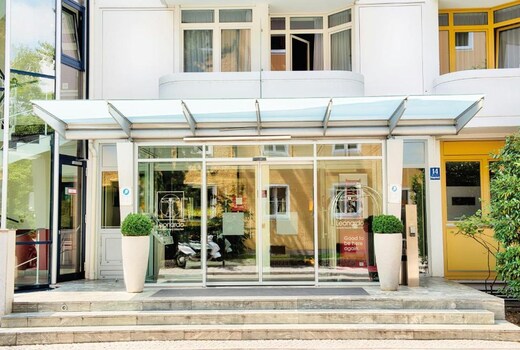 Leonardo Hotel & Residenz Munich
