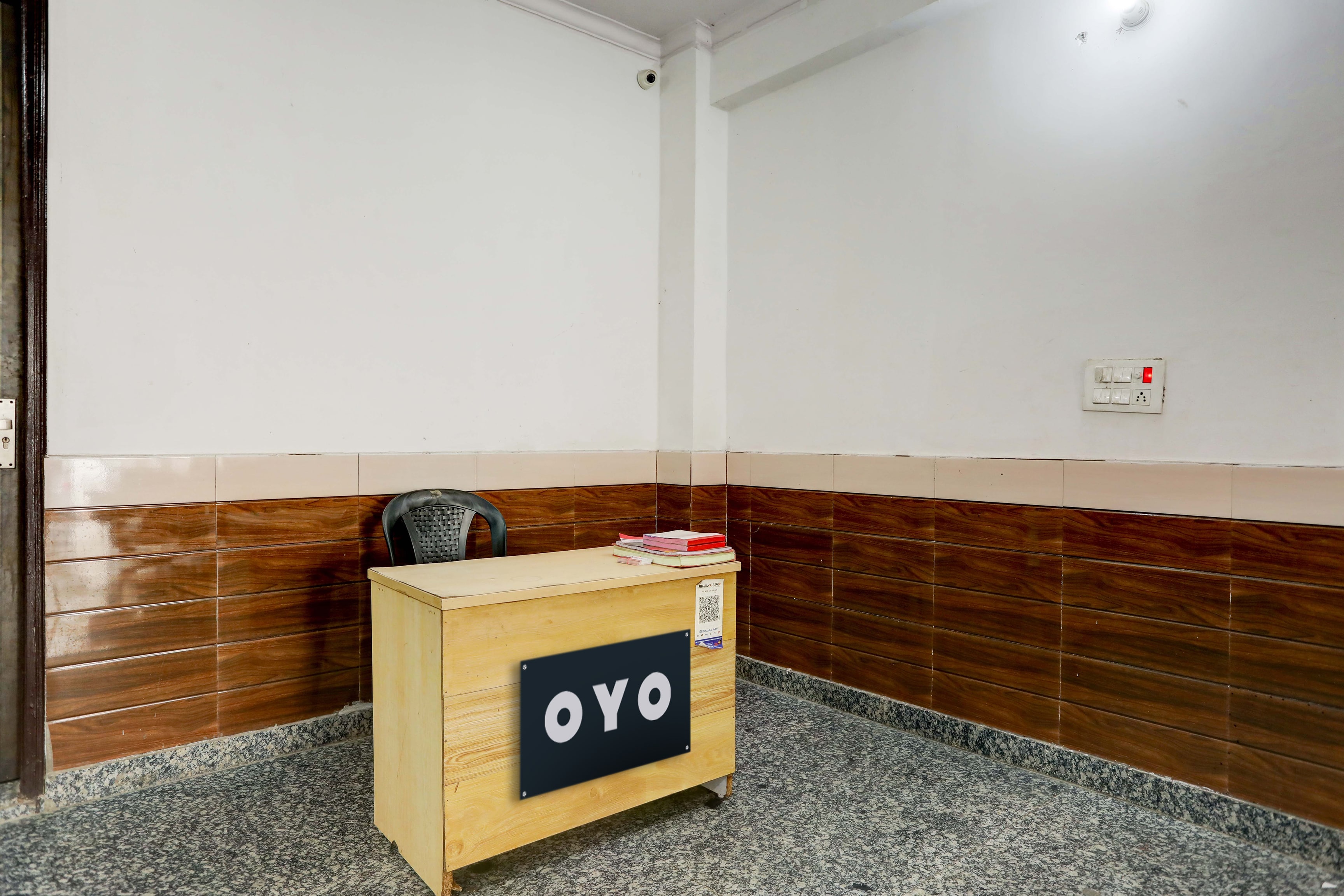 Hotel O Blue Moon