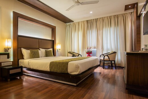 Hotel Dwaraka Residency