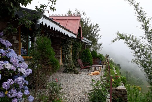 The Oak Trails Eco Lodge