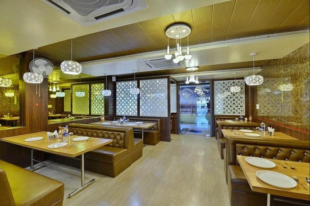 NEW VICTORY HOTEL AND RESTAURANT