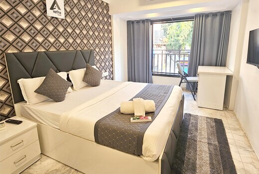 Astha Kandivli Service Apartment
