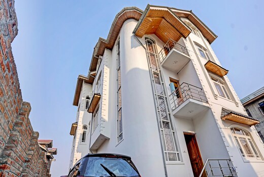 Hotel O Lit Homestay