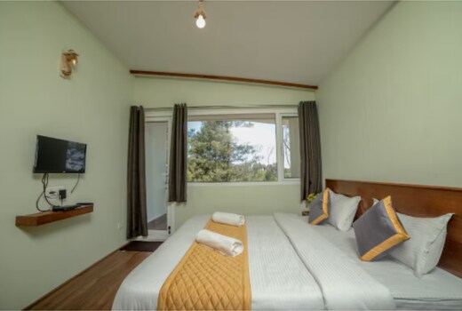 Golden 1 BR Cabin