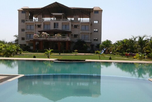 YOG RESORT
