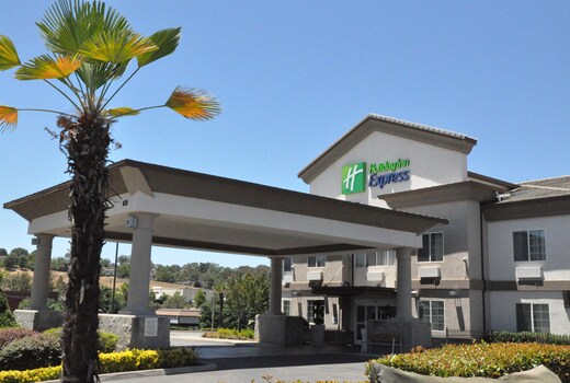Holiday Inn Express & Suites JACKSON