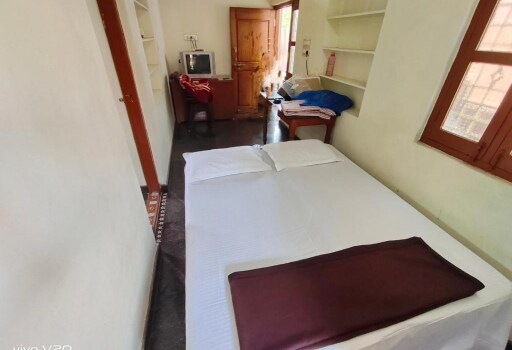 Srinivasa Homestay
