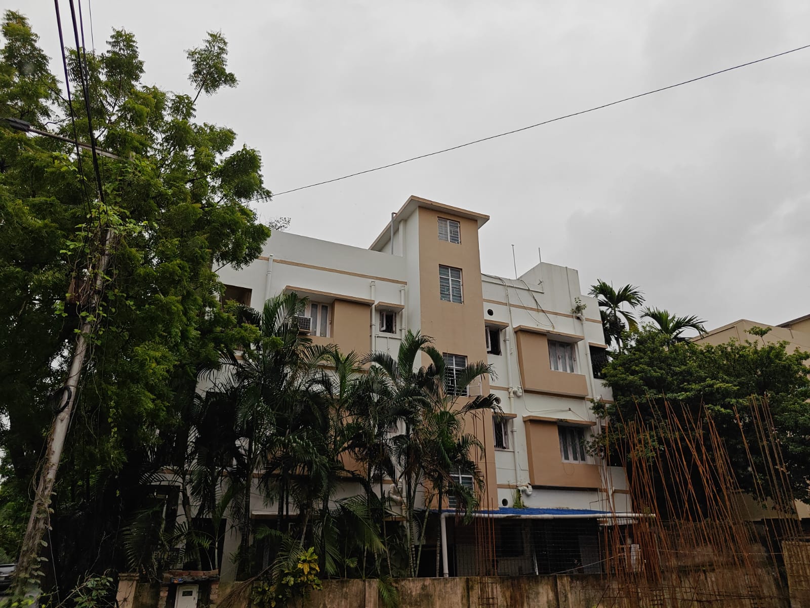 Sidds Hospitality Inn (Near TCS Gitobitan)