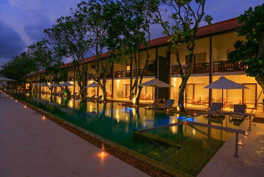 Pandanus Beach Resort & Spa