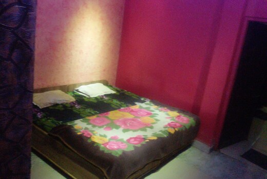 HOTEL SAMRAT LODGE
