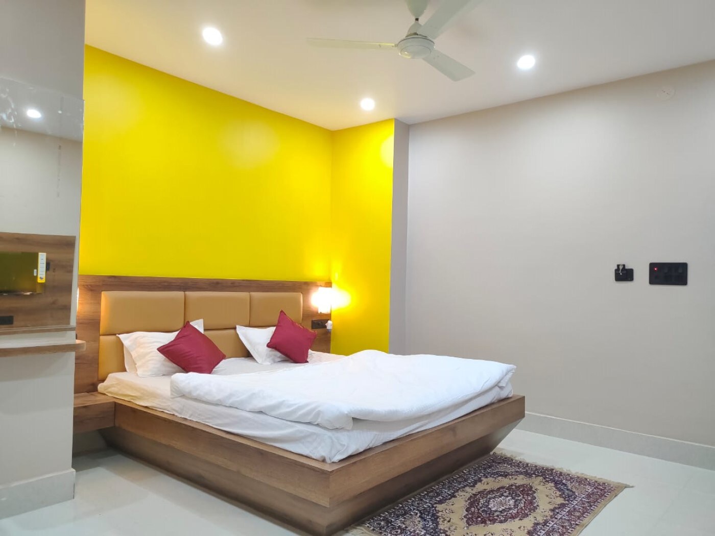 HOTEL VAISHNAVI