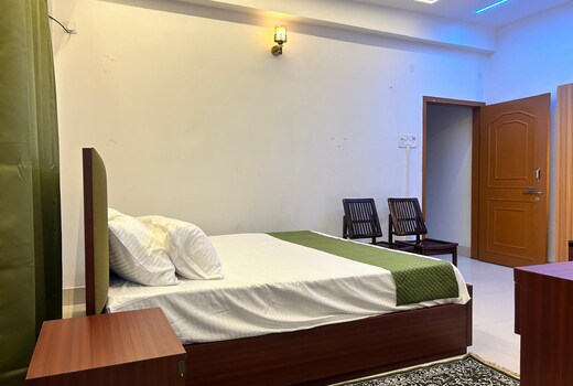 V & Q Homestay