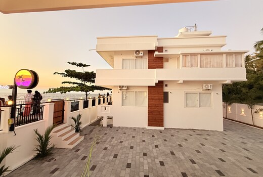 Golden Sands Cherai
