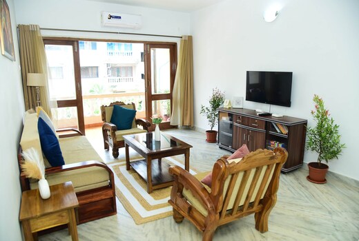 Varca 2BHK Home Stay 5 Min Walk from beach