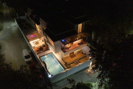 Luxury Private Villa with Butler, Gazebo & Premium Stay
