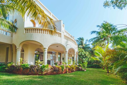 SaffronStays La Casa Maestro