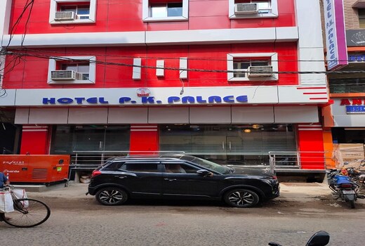 Hotel P k palace