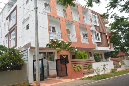 Spring Field Homestay