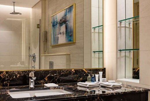 The Diplomat Radisson Blu Hotel, Residence & Spa