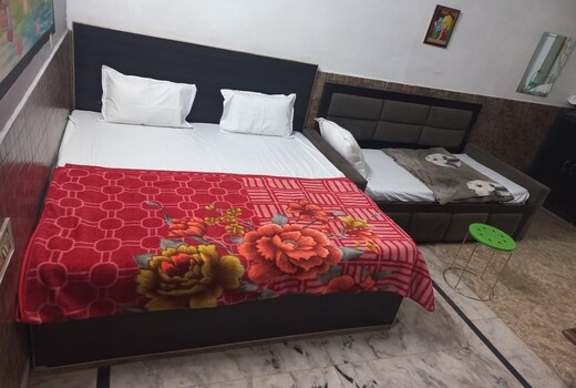 Hotel Krishna Sharnam