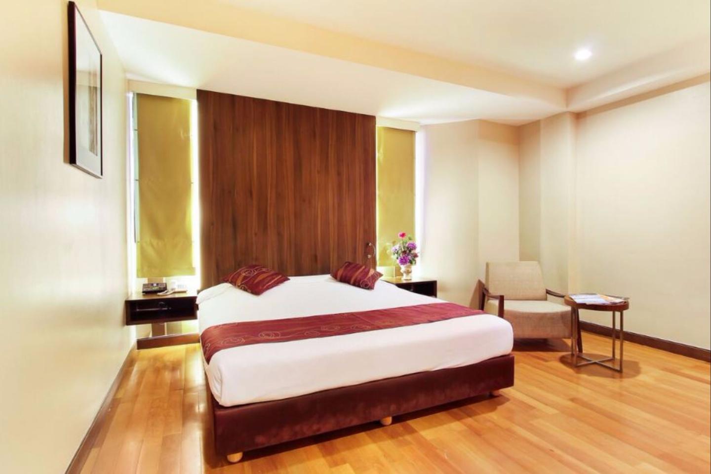 Bally Suite Silom
