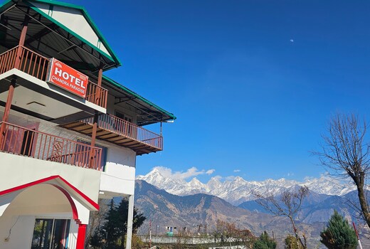 Hotel Chandra Paradise