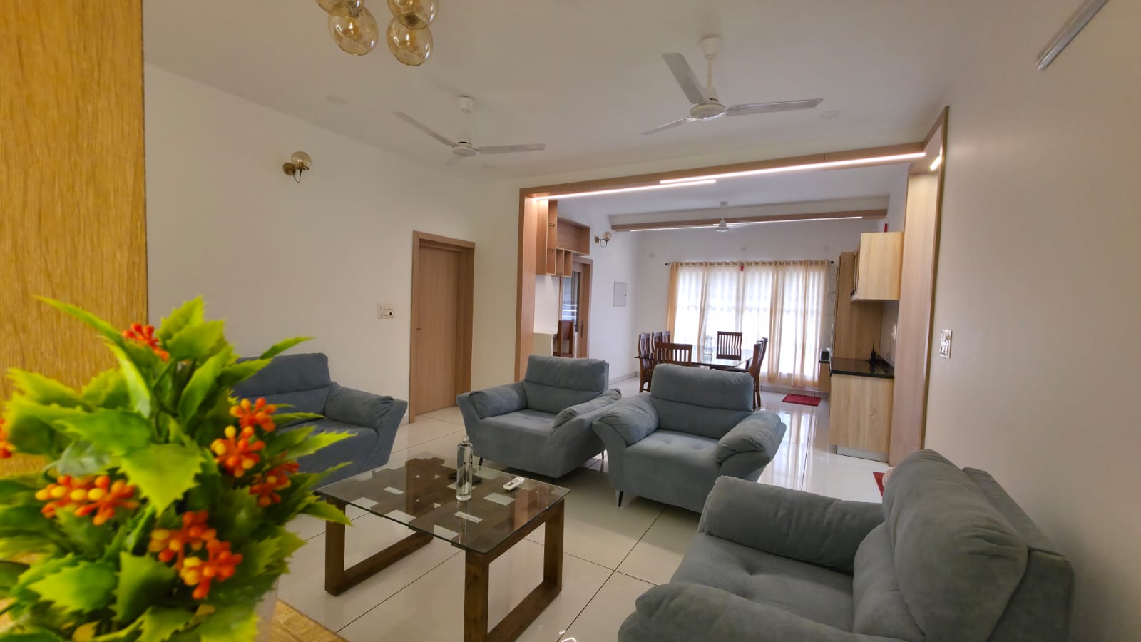SCIENCE HOUSE LUX INN2