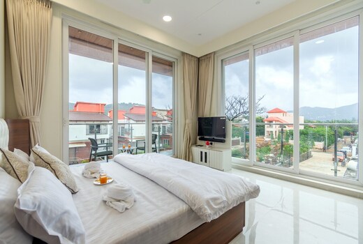 Twins A Grand Luxury Villa