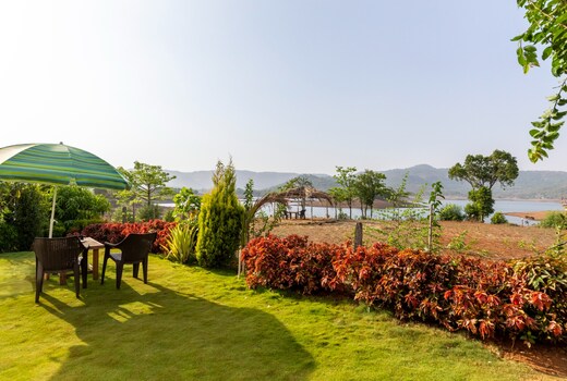 TreeHouse 2Bhk pawna lake, By Country Escape