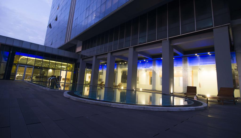 Platinum One Suites