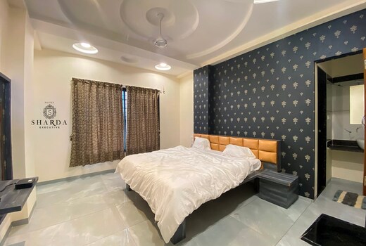 Hotel sharda executive