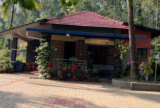 MOUNAVANA COTTAGE