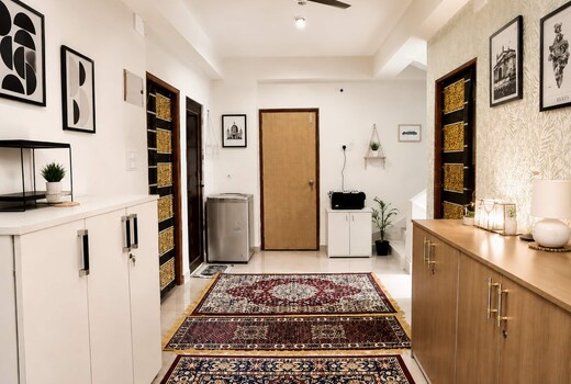 Family Suite 2BHK Private Near Ballygunge