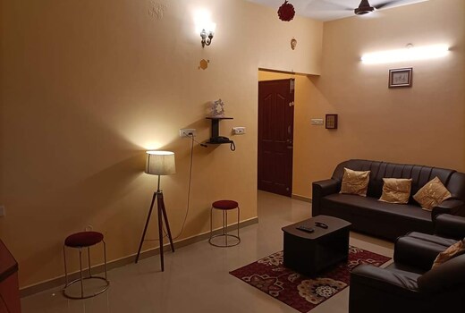 COMFORT STAY SERVICE APARTMENT