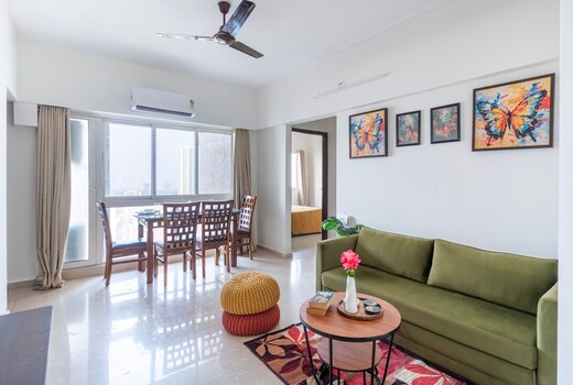 Skyline View 2bhk Apt near Oberoi Mall & NESCO