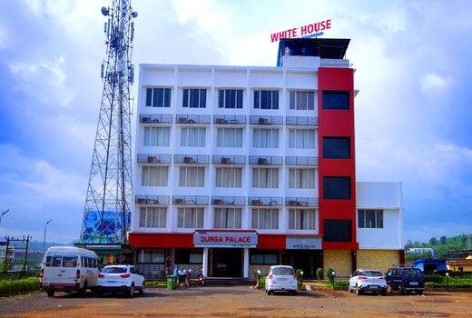 Hotel White House