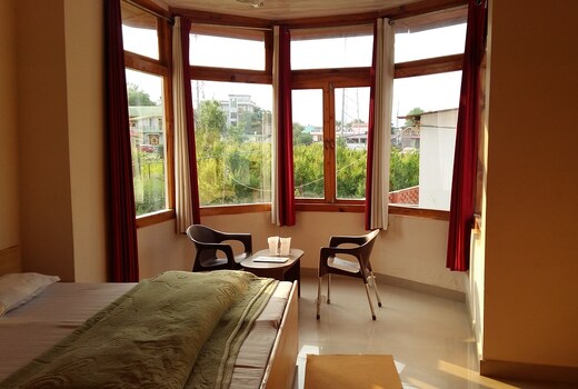 The Tara Villa | Rooms & Wi-Fi