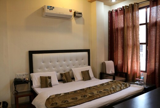 hotel satyam