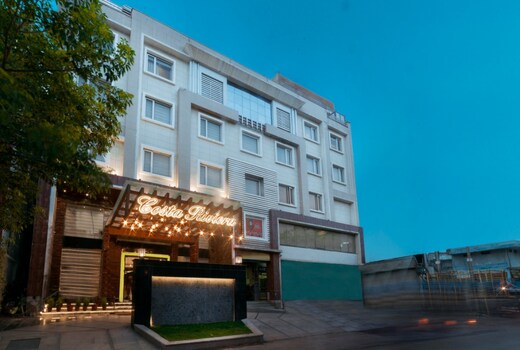 Costa Riviera Hotel