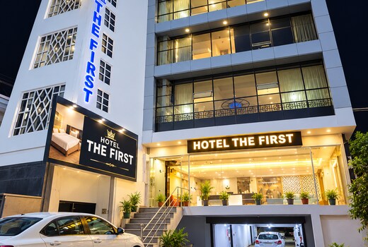 Hotel the First-By Hotelier Anands