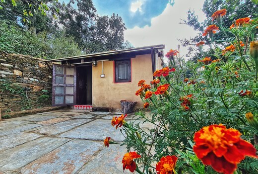 Sharda Stays Earth House