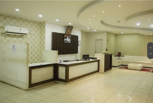 Hotel Breeze International