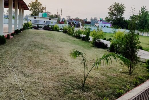 The royal green Banquet and lawn
