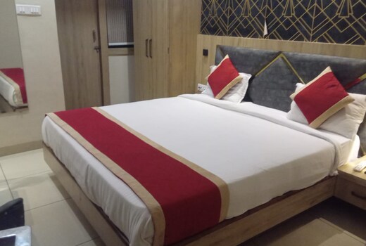 Hotel Tarun Residency