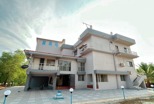 Shrunga Hill View Homestay