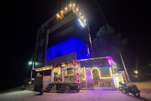 Hotel Prince Cafe & Restaurant