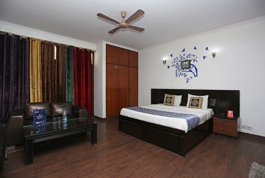 Hotel O 2173 Hotel Sebastian White