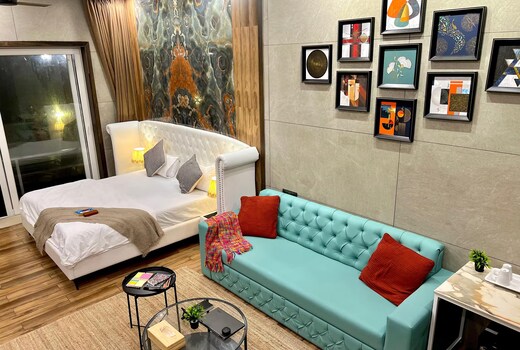 Luxury Suite by Aashiyaaana